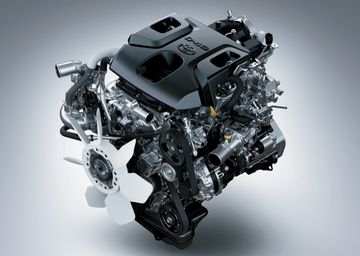 Toyota Hiace 2022 2.7L GL full