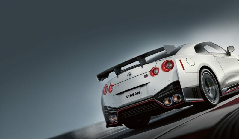 Nissan GT-R Track Edition full